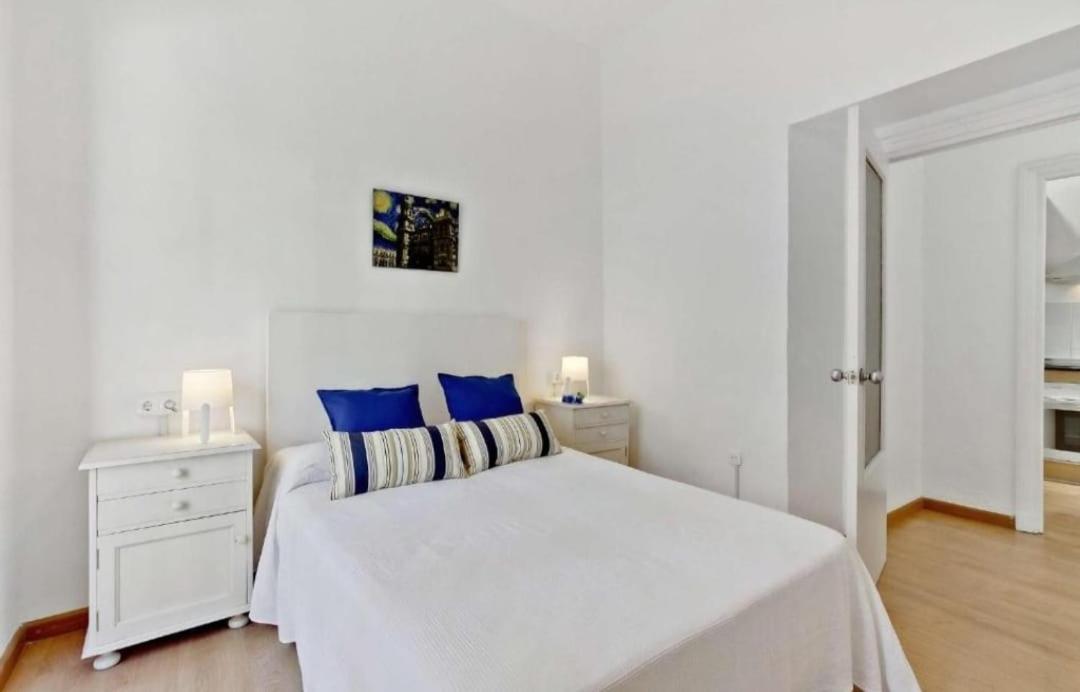 Magnifico Apartment Малага Екстериор снимка